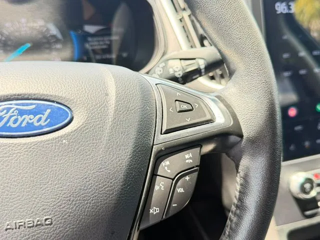 Ford Edge photo 19