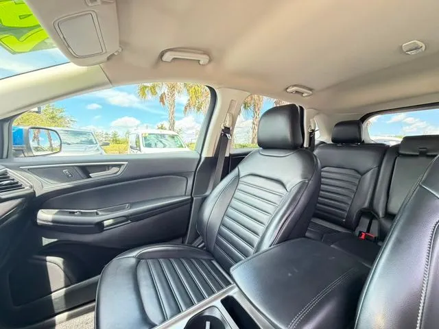 Ford Edge photo 25