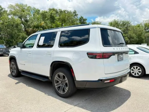 More photos of 2024 Jeep Wagoneer Series II at Auto Gallery Jacksonville, FL