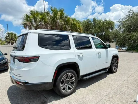 More photos of 2024 Jeep Wagoneer Series II at Auto Gallery Jacksonville, FL