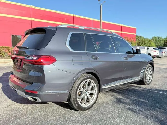 BMW X7 photo 6