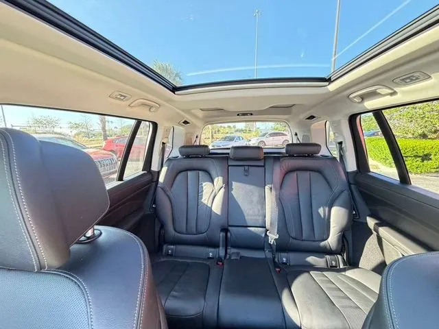 BMW X7 photo 32