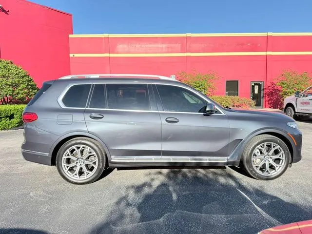 BMW X7 photo 4