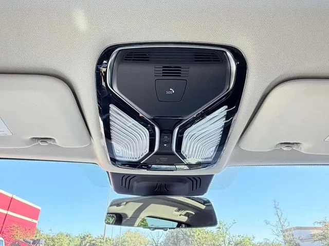 BMW X7 photo 27