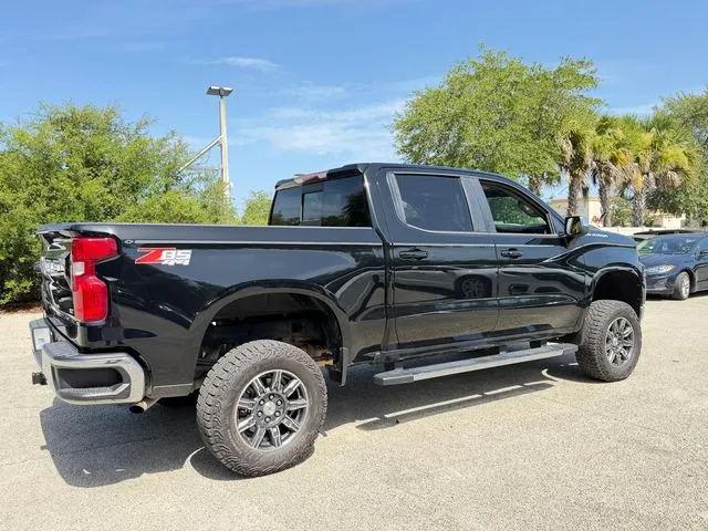 2020 Chevrolet Silverado 1500 LT - Photo 6