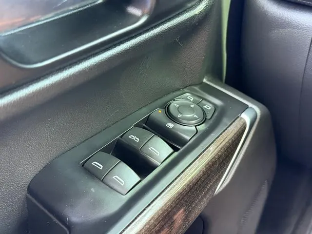 2020 Chevrolet Silverado 1500 LT - Photo 16