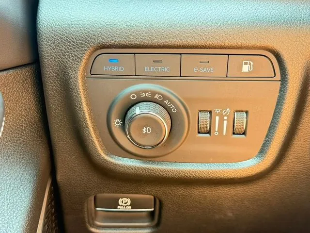 Jeep Grand Cherokee photo 17
