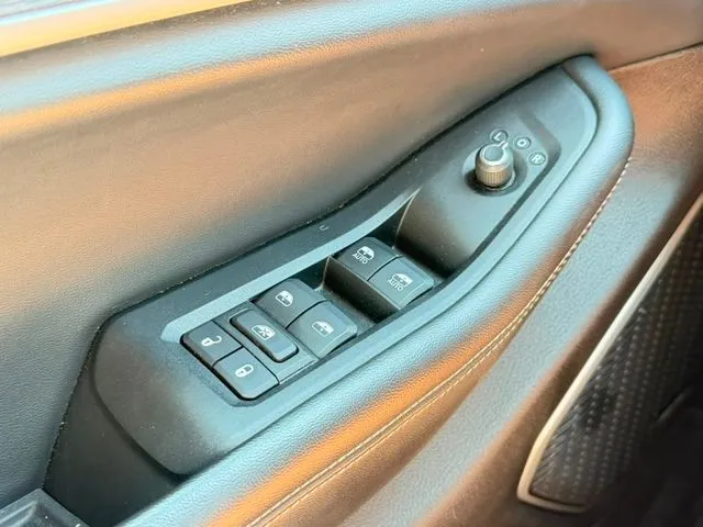 Jeep Grand Cherokee photo 14