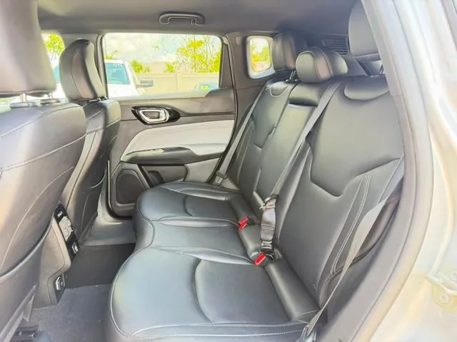 Jeep Compass photo 29