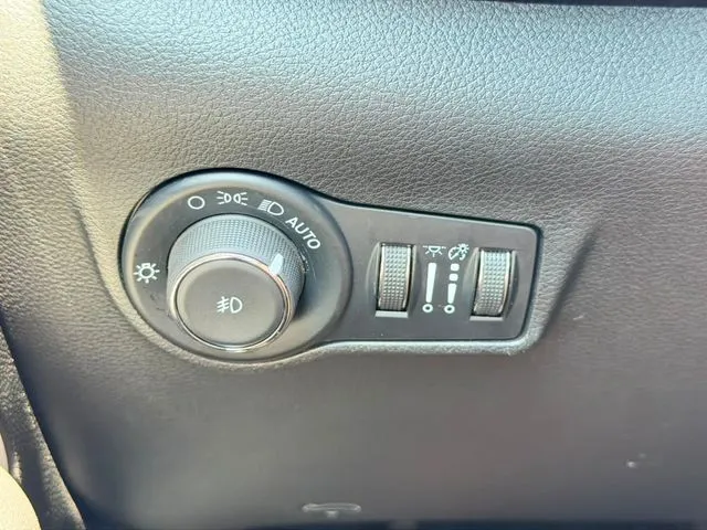 Jeep Compass photo 17