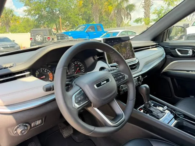 Jeep Compass photo 25