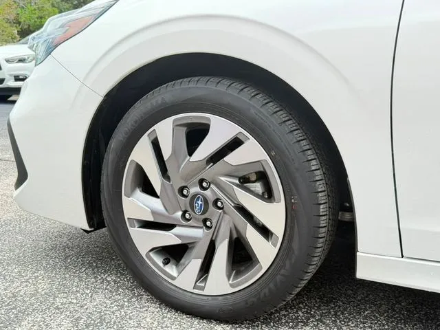 Subaru Legacy photo 12