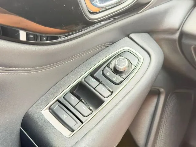 Subaru Legacy photo 17