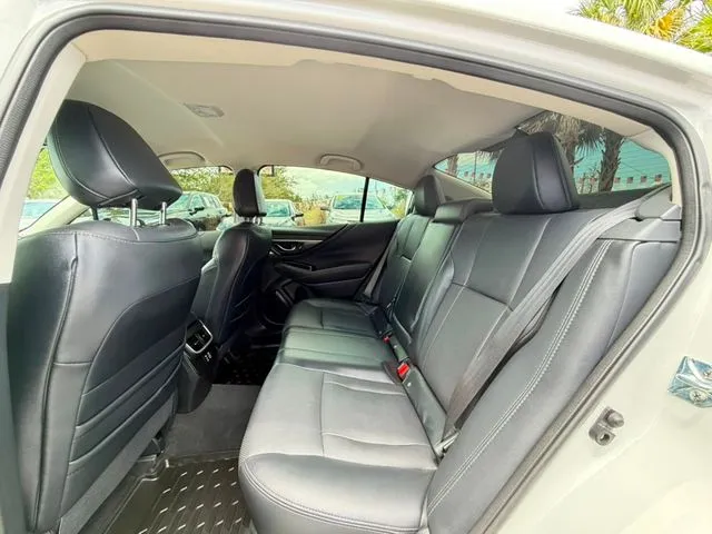 Subaru Legacy photo 31