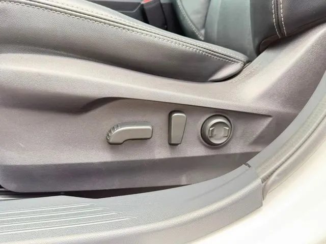 Subaru Legacy photo 22