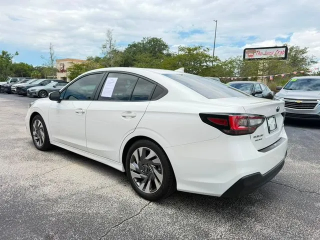 Subaru Legacy photo 7