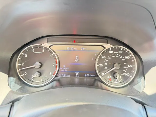 Nissan Altima photo 14