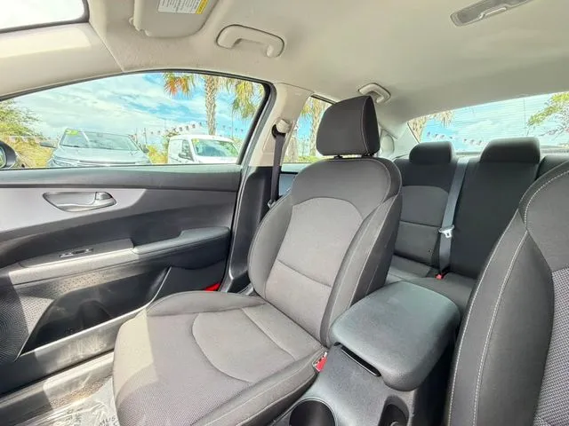Kia Forte photo 25