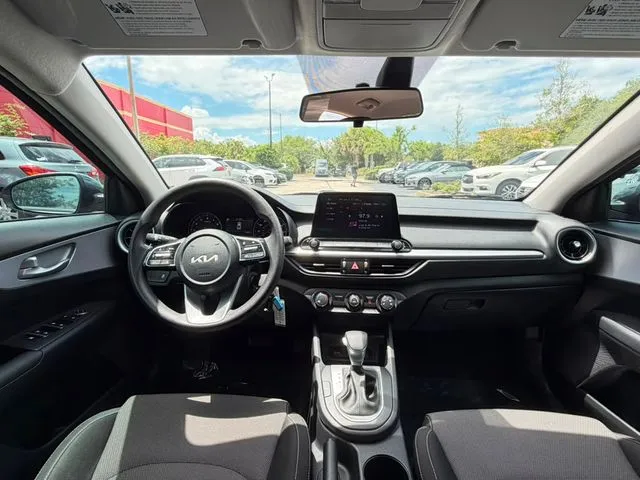 Kia Forte photo 21