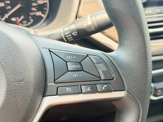 Nissan Altima photo 19