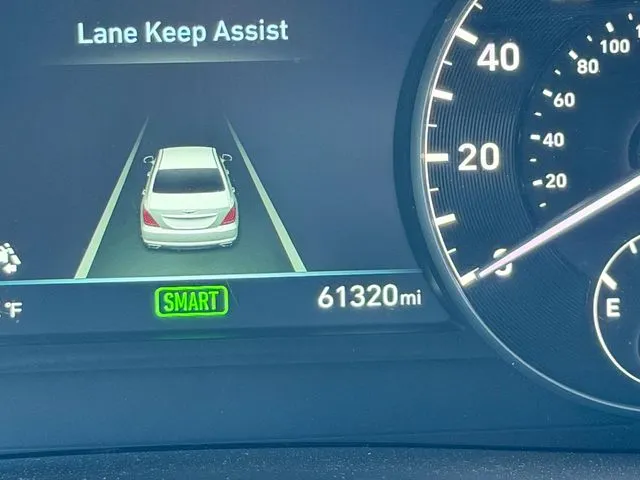 Genesis G90 photo 14