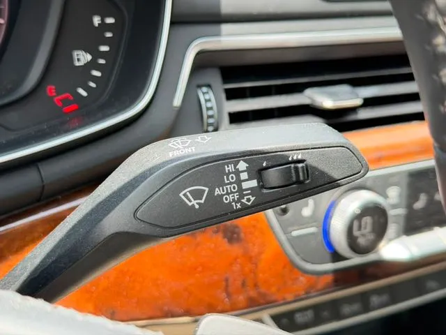 Audi A4 photo 29