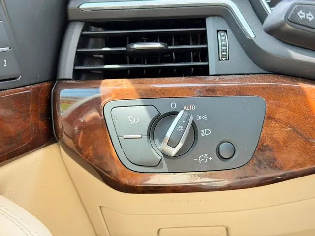 Audi A4 photo 16
