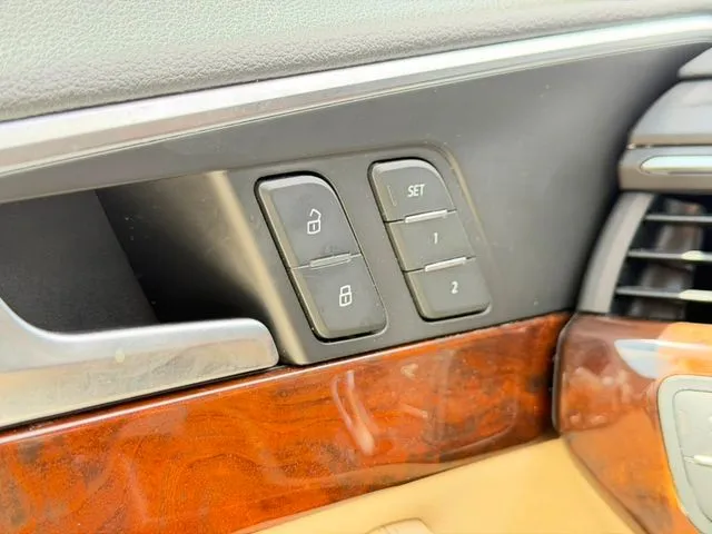 Audi A4 photo 15