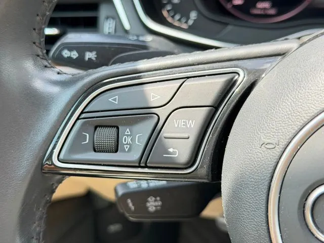 Audi A4 photo 25
