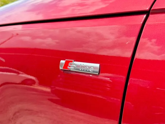 Audi A4 photo 33