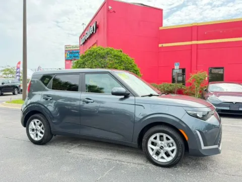 Gray 2024 Kia Soul LX for sale in Jacksonville, FL