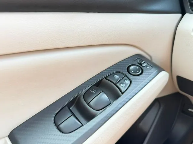 Nissan Altima photo 15