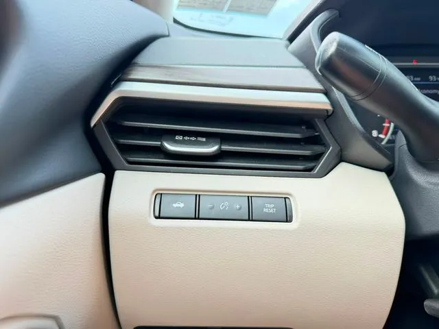 Nissan Altima photo 16