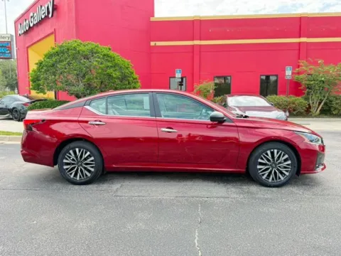 More photos of 2025 Nissan Altima 2.5 SV at Auto Gallery Jacksonville, FL