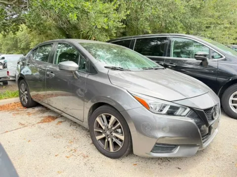 Gray 2021 Nissan Versa 1.6 SV for sale in Jacksonville, FL