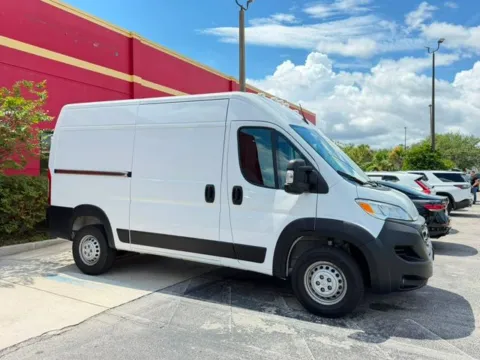 White 2025 Ram ProMaster 2500 High Roof for sale in Jacksonville, FL