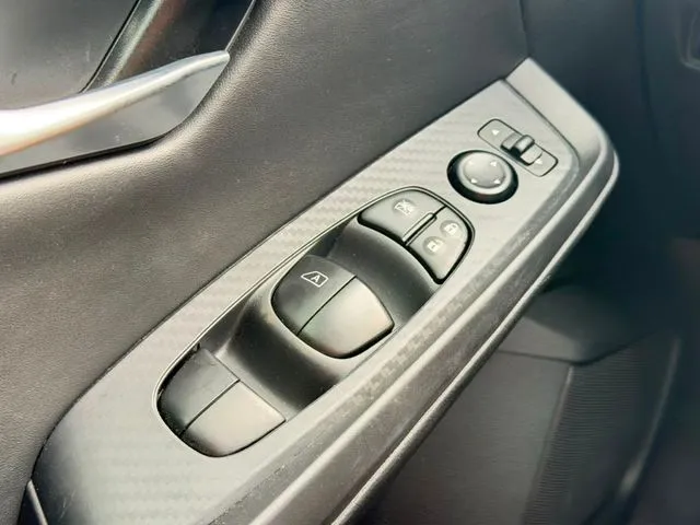 Nissan Sentra photo 15