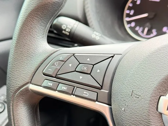 Nissan Sentra photo 18