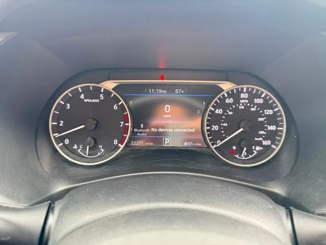 Nissan Sentra photo 13