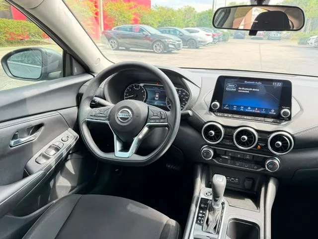 Nissan Sentra photo 12