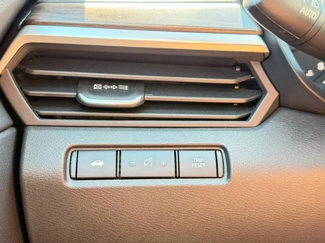 Nissan Altima photo 17