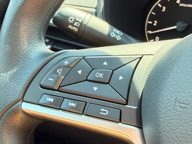 Nissan Altima photo 19