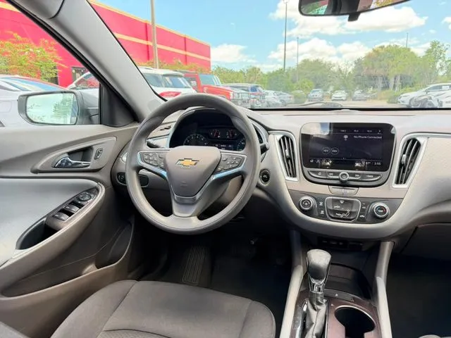 Chevrolet Malibu photo 14