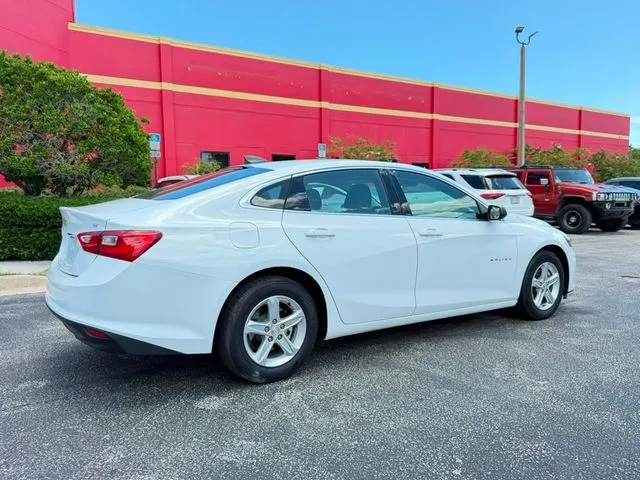 Chevrolet Malibu photo 6