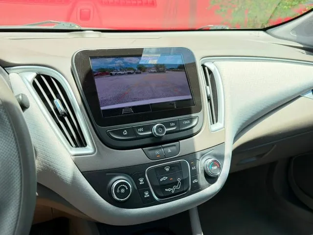 Chevrolet Malibu photo 23