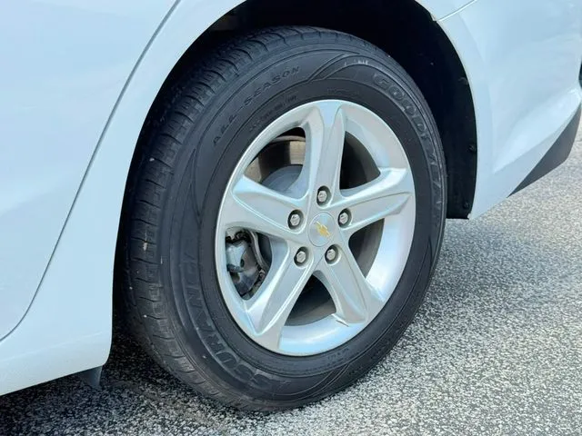 Chevrolet Malibu photo 11