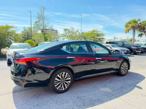 More photos of 2025 Nissan Altima 2.5 SV at Auto Gallery Jacksonville, FL