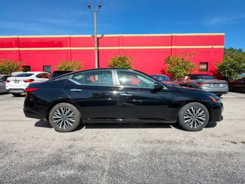 More photos of 2025 Nissan Altima 2.5 SV at Auto Gallery Jacksonville, FL