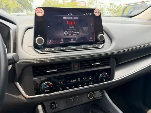 Nissan Rogue photo 23