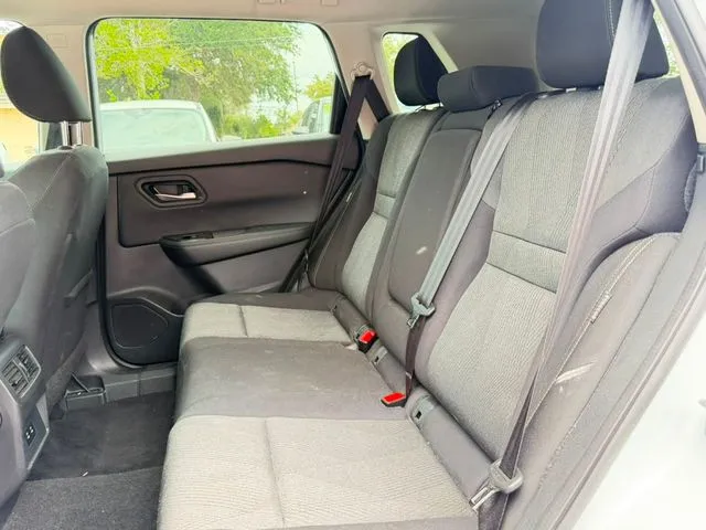 Nissan Rogue photo 26